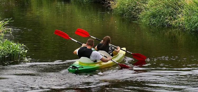 How to Turn in a Kayak